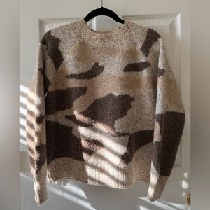 Aqua Beige Knit Pullover